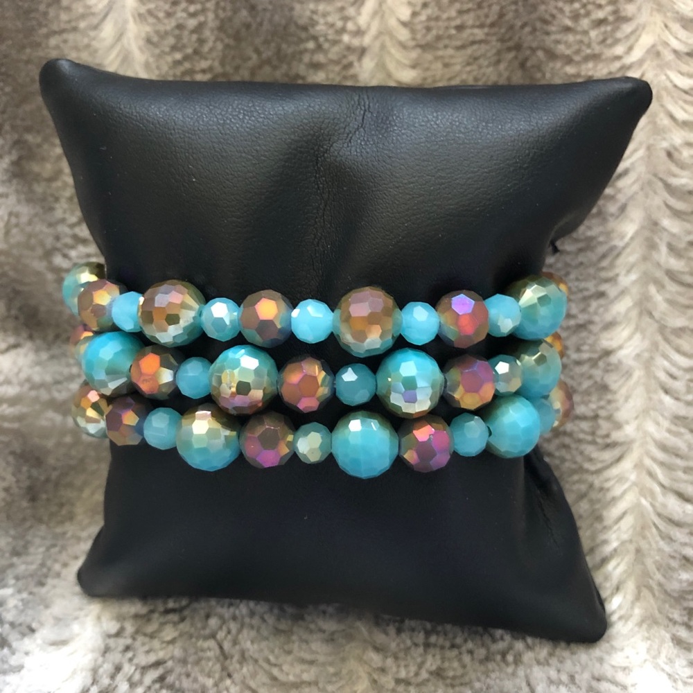NWOT Set of 3 Turquoise and Bronze Bracelet. 🧡